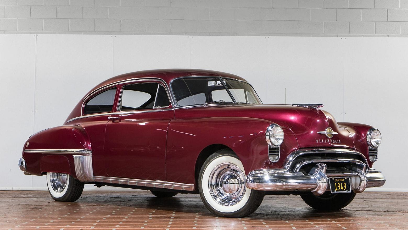 the-story-of-the-oldsmobile-rocket-88-america-s-first-muscle-car-168929_1