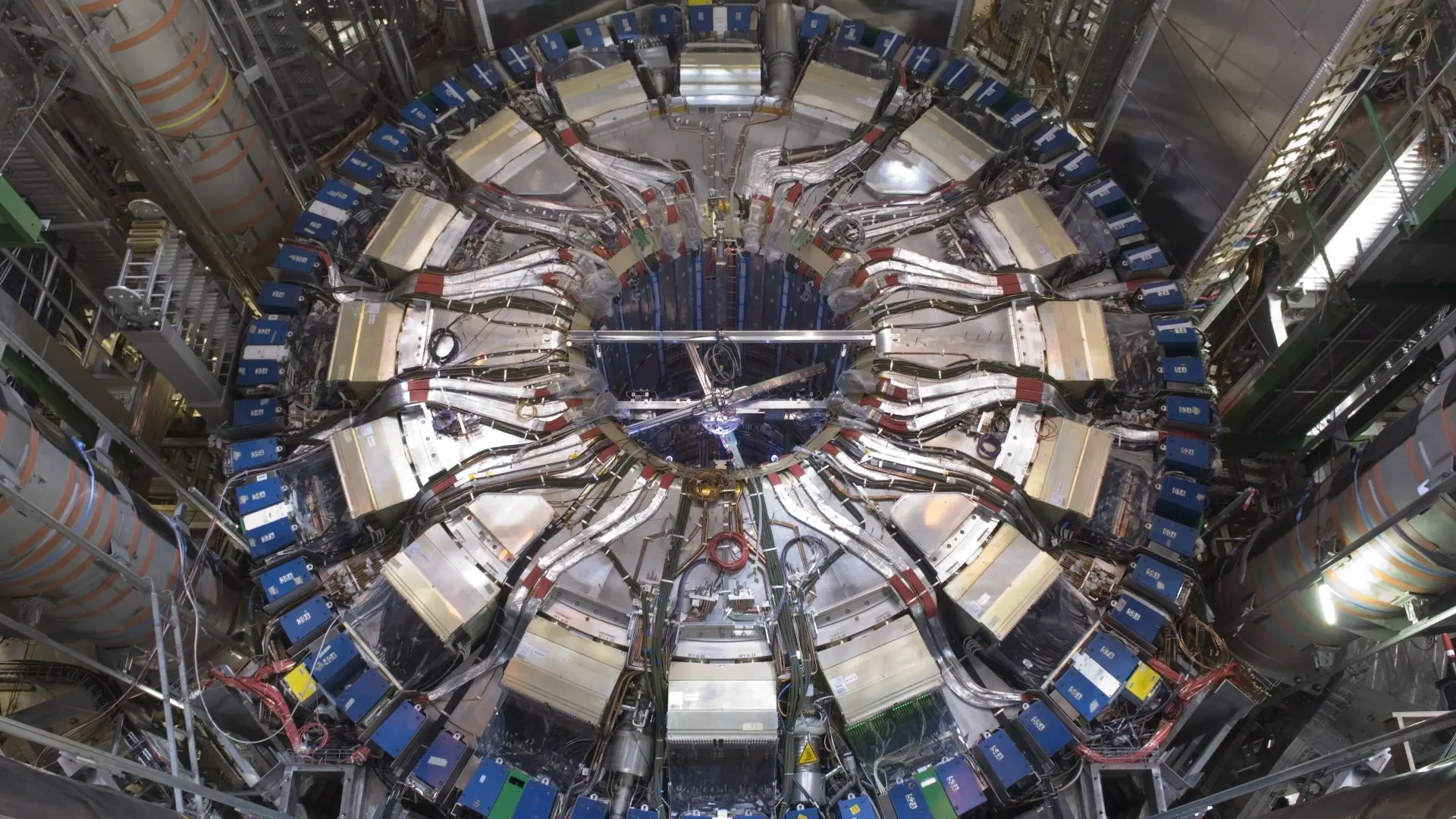 ATLAS Detector ATLAS experiment inside LHC